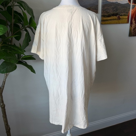 Graphic Leopard Print T-Shirt Dress - Picture 4 of 4